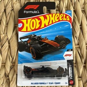McLaren Formula 1 Team Hot Wheels McLaren F1 Race Car HotWheels Formula1 Racing